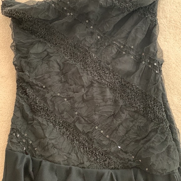 Dress - Picture 4 of 4